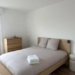 아파트 Newly Renovated Private Parking Wifi In *
