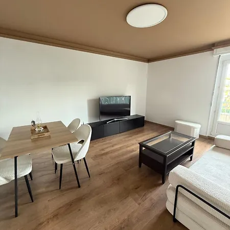 Newly Renovated Private Parking Wifi In * Mulhouse